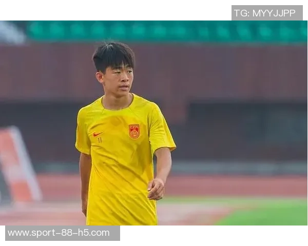 国少队集训考察新人邝兆镭万项等球员因故缺席引关注 国少队集训考察新人邝兆镭万项等球员因故缺席引关注