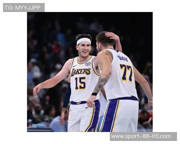 湖人官方推文庆祝里夫斯50分成就加入精英俱乐部的辉煌时刻 湖人官方推文庆祝里夫斯50分成就加入精英俱乐部的辉煌时刻