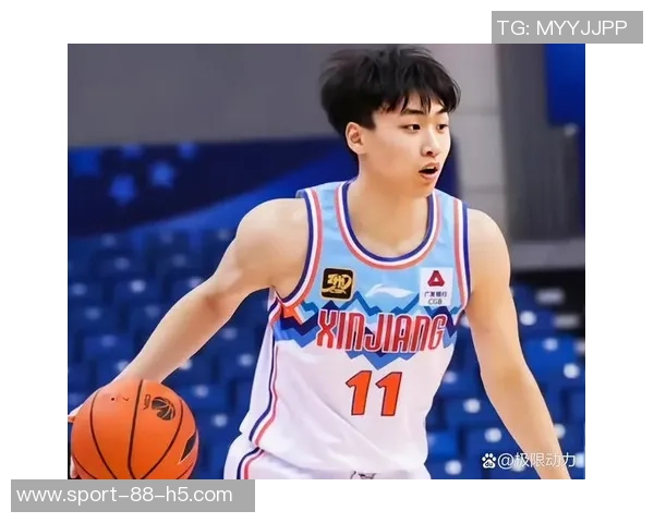 齐麟替补发威表现出色单节独得7分助力球队逆转局势 齐麟替补发威表现出色单节独得7分助力球队逆转局势